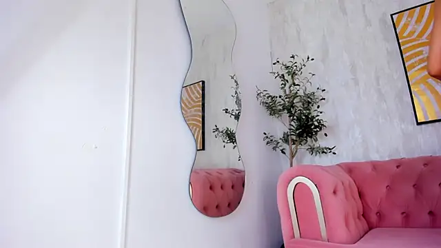 Krissi_latore's Live XXX Chat