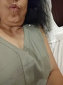 Chatroom XXX en direct de NakedMILFx