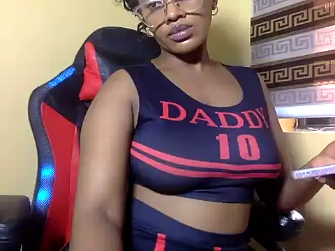 BOOTY_BANGERxxx élő XXX-chatje