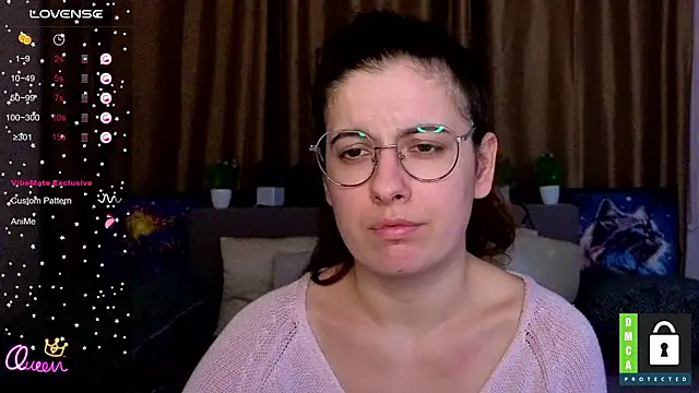 Aminabeatris: διαδικτυακό σόου στην κάμερα