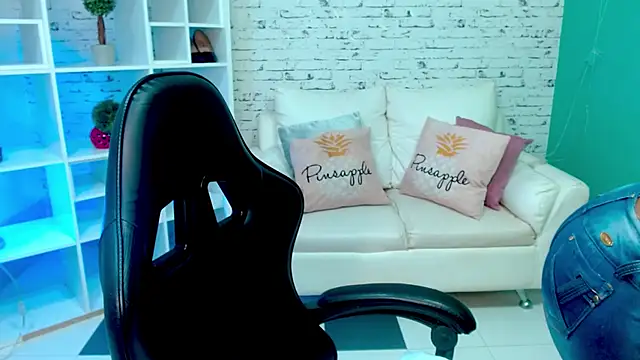 Chatroom XXX en direct de amara_brunette