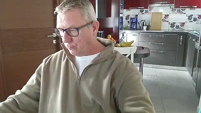 Chatroom XXX en direct de Dutch_Daddy