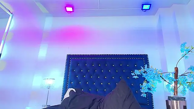 Velora_nigth Chat XXX in diretta