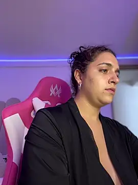 Chatroom XXX en direct de Alice777_