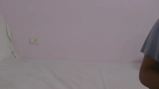 Monalizza_Hot: онлайн-секс-чат