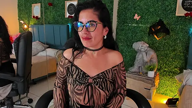 Linagh_ 라이브 XXX 채팅