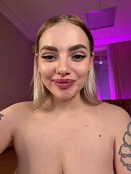 HugeBoobsAlice Chat XXX live