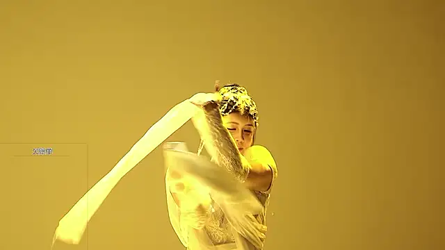 onlylove-007 网络视讯表演