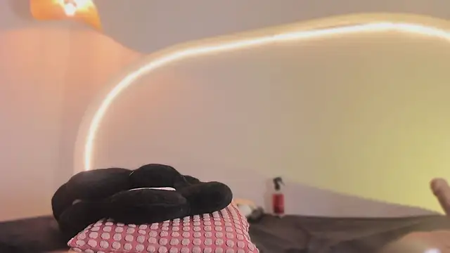 katiepeach_ Adlı Modelin Web Kamerası Şovu