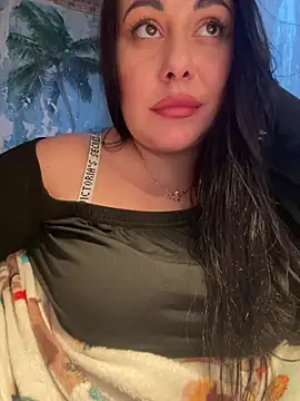 DaisyStreet's Live XXX Chat