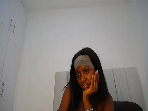 Pretty_Liya08: απευθείας συνομιλία ΧΧΧ