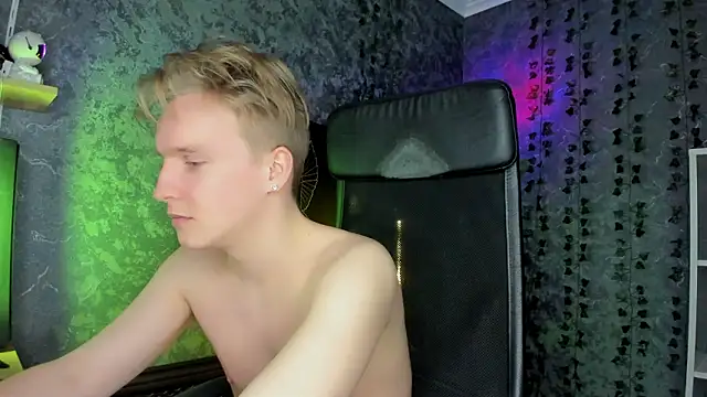 AlexxSweet Adlı Modelin Canlı XXX Sohbeti