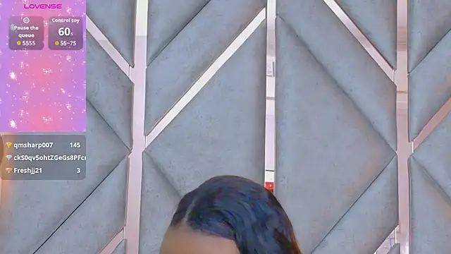 Chatroom XXX en direct de Sally-Noa