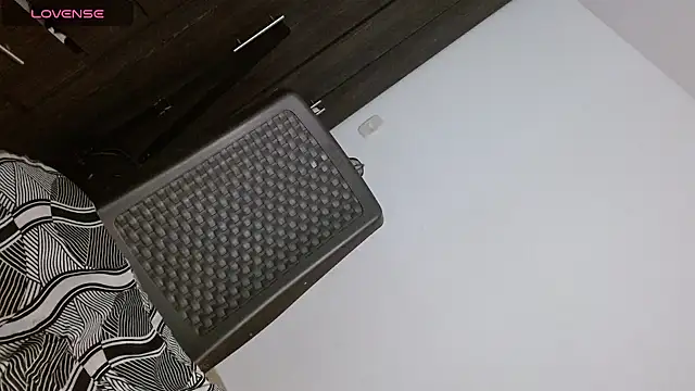 Melisa_Bunny69 Adlı Modelin Canlı XXX Sohbeti