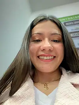 Онлайн чат XXX CHARLOTTE__05