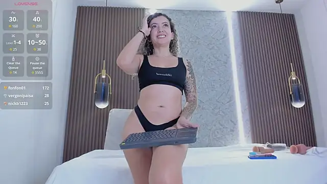 mia_dollce's Webcam Show