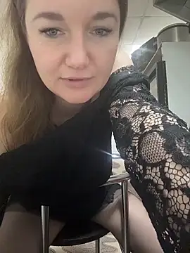 XXX chat uživo modela _Mila_Love