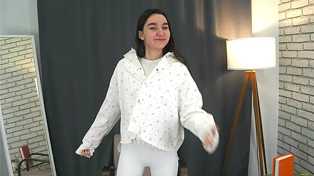 HermilaClap Webcam show