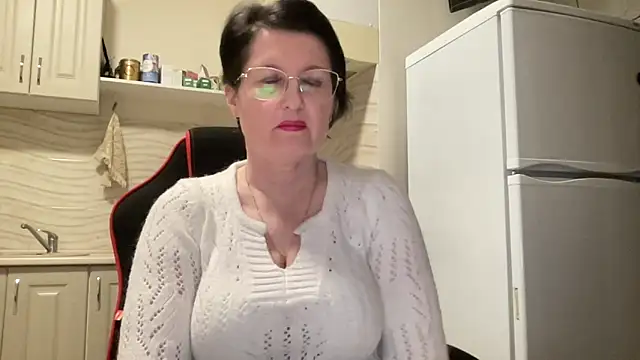 _HotMilfPussy_ Adlı Modelin Web Kamerası Şovu