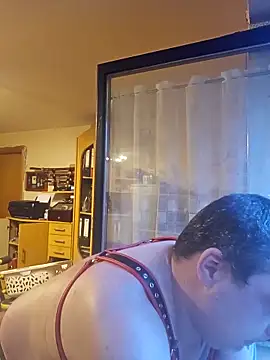 Chat XXX en directo de Locked-slave80