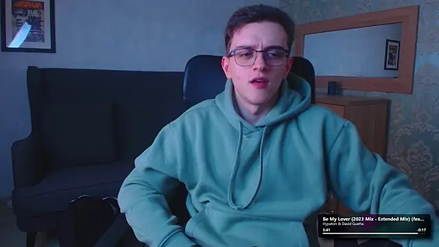 Chat +18 de FelixStarkk ao vivo