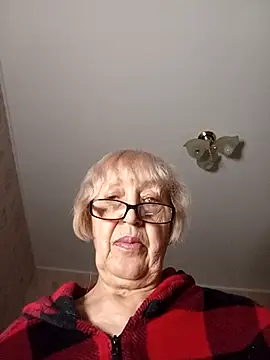 Anatolia5961: διαδικτυακό σόου στην κάμερα