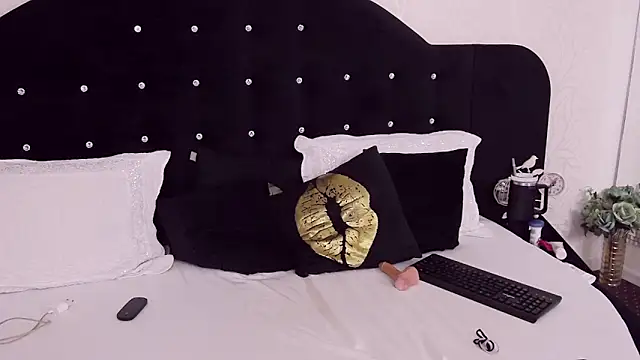 TatianaNova: онлайн-секс-чат