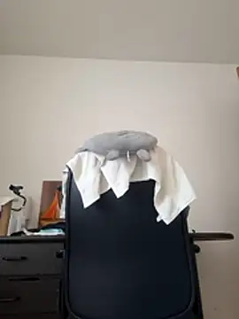 Ally-cutee Chat XXX in diretta