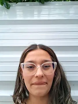 Chat XXX Live Ary-18