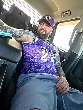 Chat XXX Live Beardedtattood