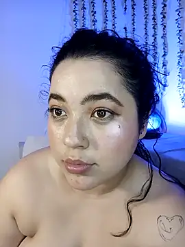 Pokazy przed kamerką – Sweety_chloe