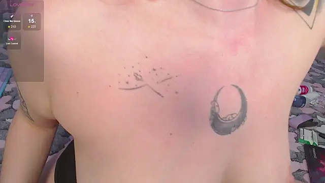 แชท XXX สดของ Debrawild