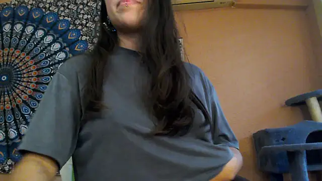 Živý XXX chat IntimateTales