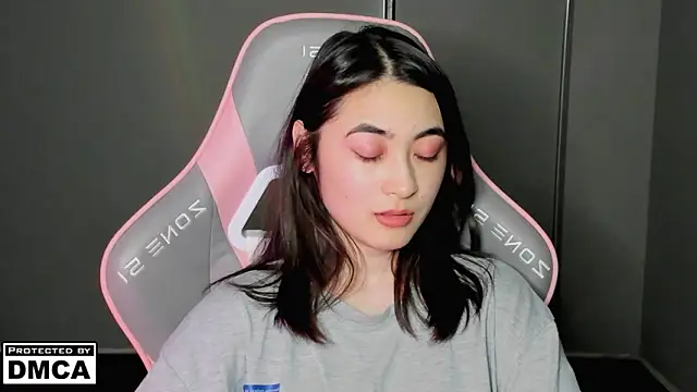 MeilideQian1 Show in webcam