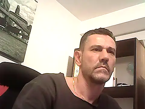 Chat XXX en directo de mastercharisma35