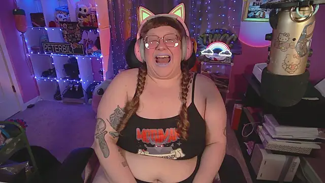 دردشة FatVeronica الجنسية المباشرة