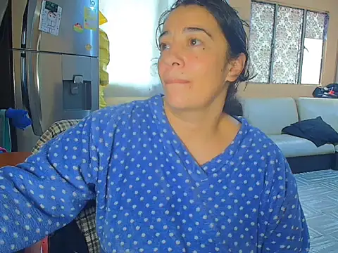 دردشة Karina_Aicarddi03 الجنسية المباشرة