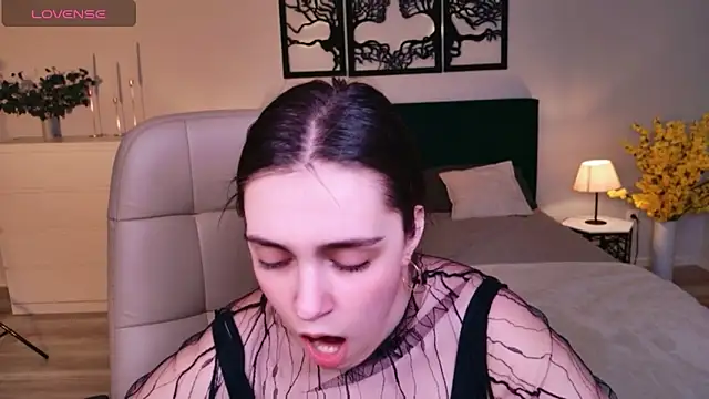 دردشة DaniellaLovely الجنسية المباشرة