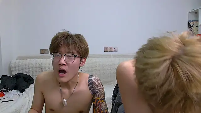 Pokazy przed kamerką – KK-cuteboy