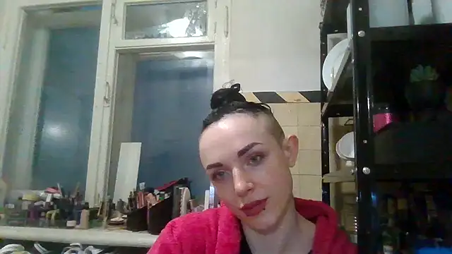 Trinsy_Love élő XXX-chatje