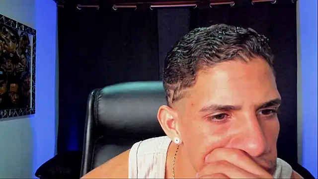 jhonnysnow17 即時 XXX 聊天