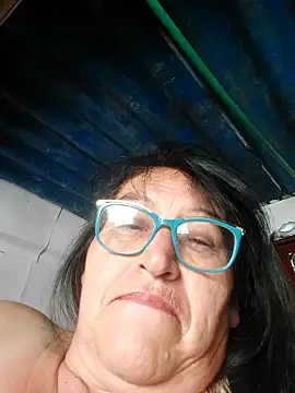 clarita_01's Webcam Show