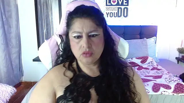 Chat XXX en directo de Keyla01_