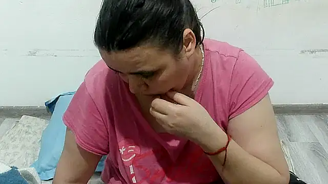 VixenBya Adlı Modelin Web Kamerası Şovu