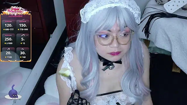 Catwhite_: онлайн-секс-чат