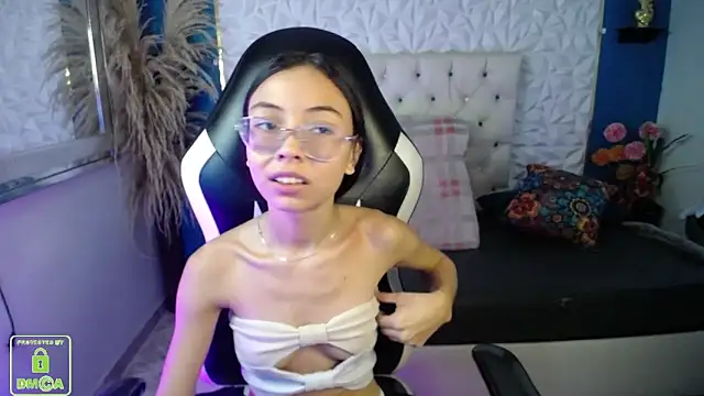 NathaliaSweet_11のライブXXXチャット