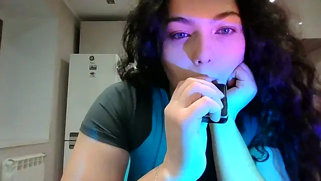 Dianasi Chat XXX in diretta