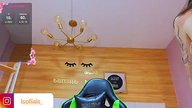 Chat XXX ao vivo de Abril_Velvet_a_