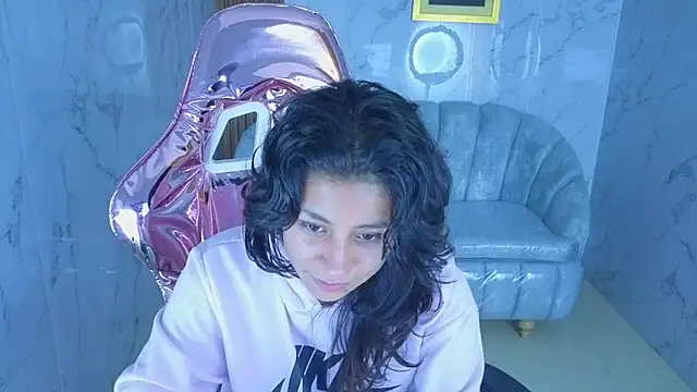 serabella_s élő XXX-chatje