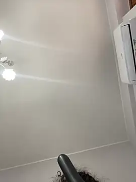 MonicaMorbida 现场XXX聊天